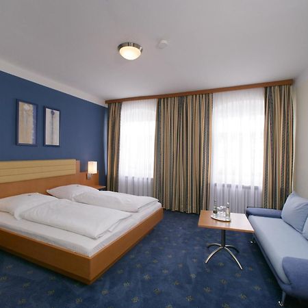 Altstadt-Hotel Zieglerbraeu ダッハウ エクステリア 写真
