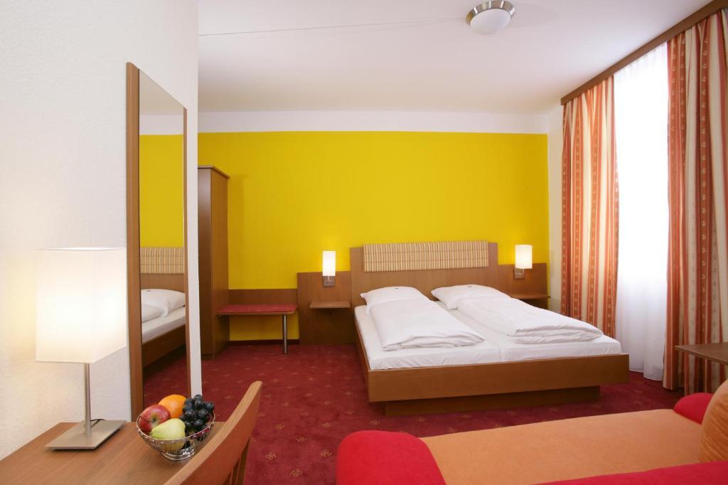 Altstadt-Hotel Zieglerbraeu ダッハウ 部屋 写真
