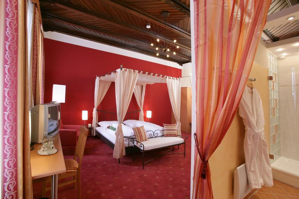 Altstadt-Hotel Zieglerbraeu ダッハウ 部屋 写真
